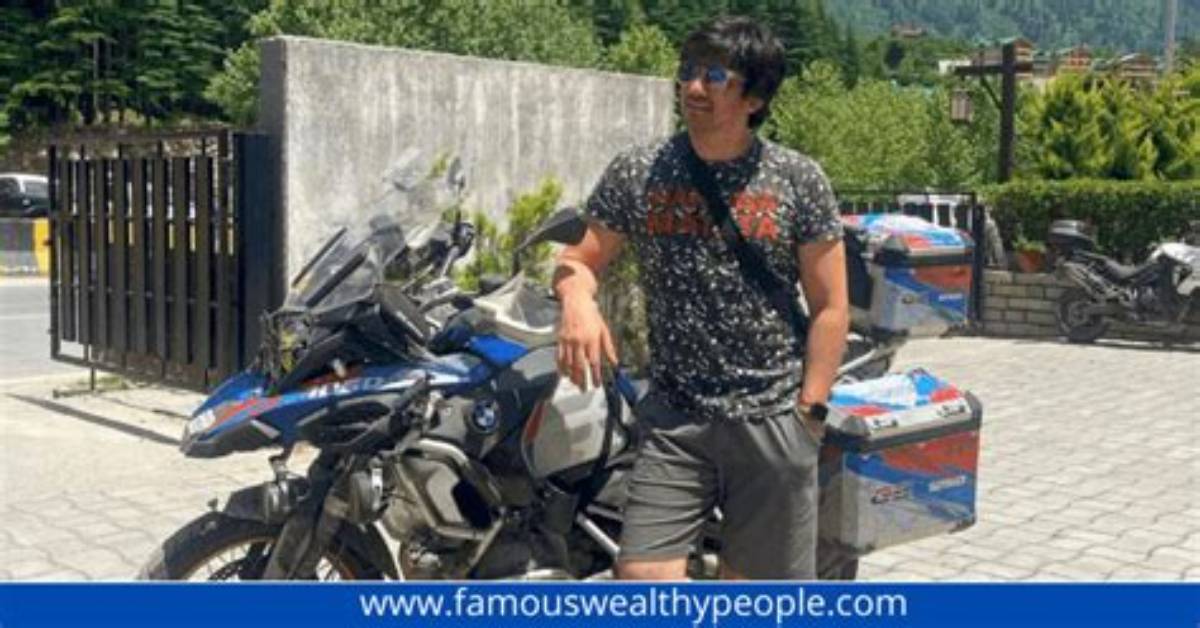 Mumbiker Nikhil Height, Weight, Net Worth, Age, Birthday, Wikipedia, Who, Nationality, Biography