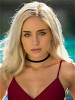 Naomi Woods Height, Weight, Net Worth, Age, Birthday, Wikipedia, Who, Nationality, Biography