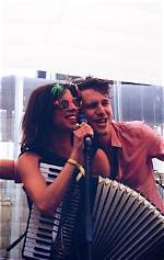 Natalia Tena and Her Violinist Boyfriend Sam Apley Both Perform for Molotov Jukebox