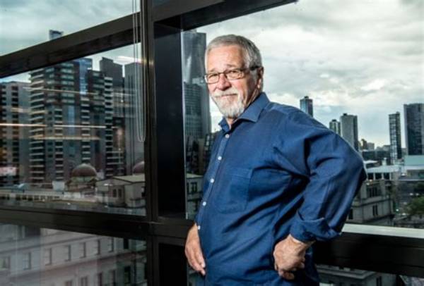 Neil Mitchell’s Wife Selina and Net Worth in 2022