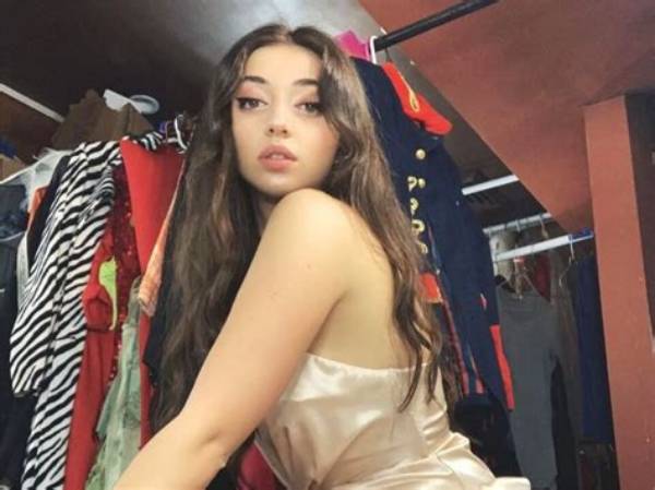Nini Iris Height, Weight, Net Worth, Age, Birthday, Wikipedia, Who, Nationality, Biography