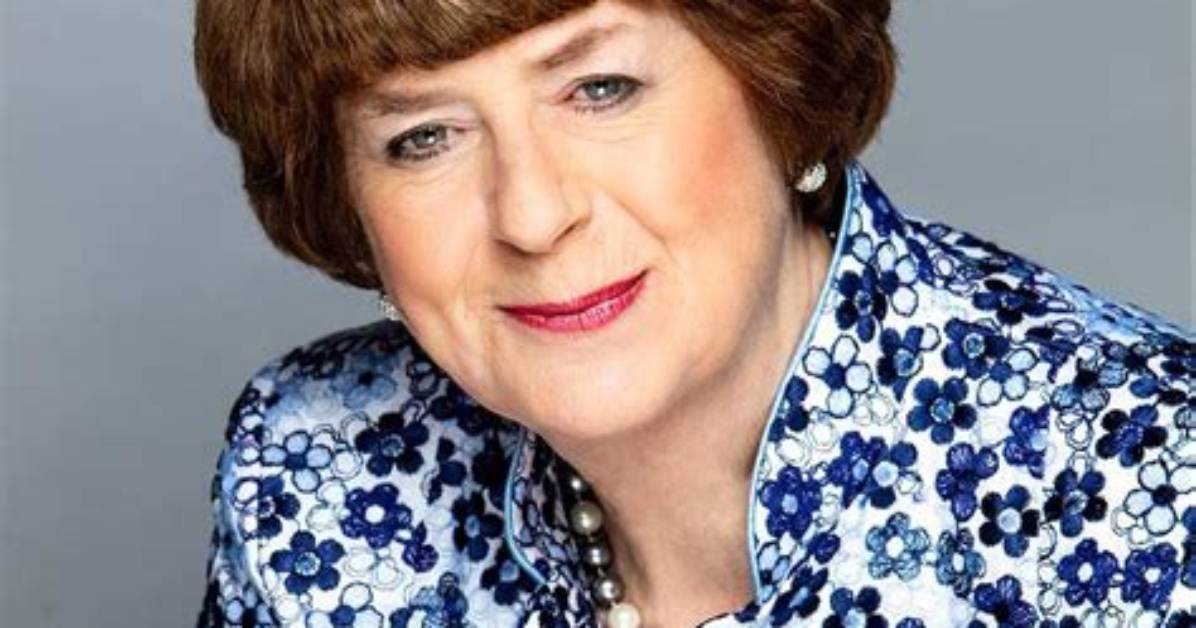Pam Ayres Height, Weight, Net Worth, Age, Birthday, Wikipedia, Who, Instagram, Biography