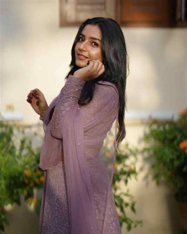 Rajisha Vijayan Height, Weight, Net Worth, Age, Birthday, Wikipedia, Who, Nationality, Biography