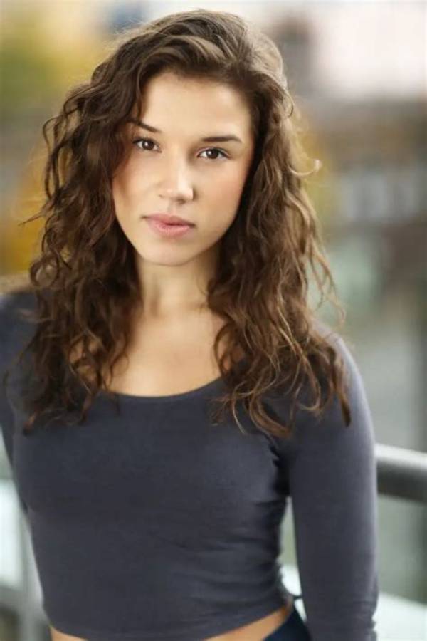 Rebekah Asselstine Height, Weight, Net Worth, Age, Birthday, Wikipedia, Who, Instagram, Biography
