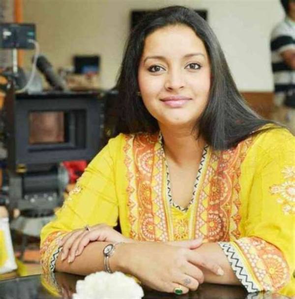 Renu Desai Height, Weight, Net Worth, Age, Birthday, Wikipedia, Who, Instagram, Biography
