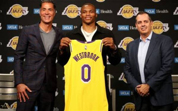 Rob Pelinka Height, Weight, Net Worth, Age, Birthday, Wikipedia, Who, Instagram, Biography