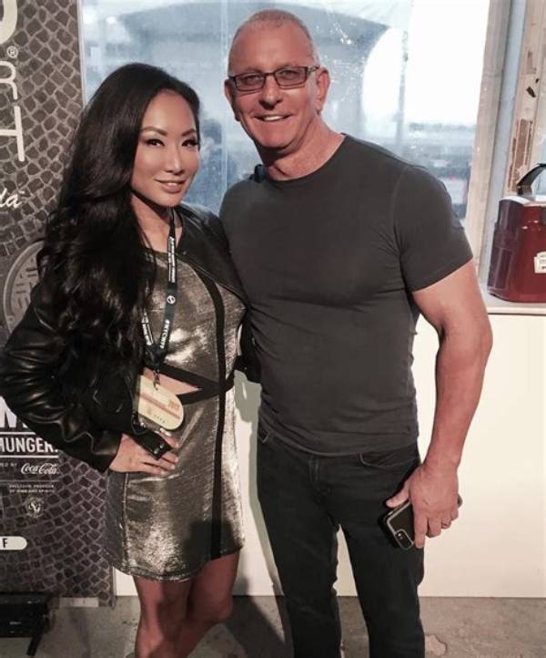 Robert Irvine and Gail Kim Kids: Gail Kim Biography