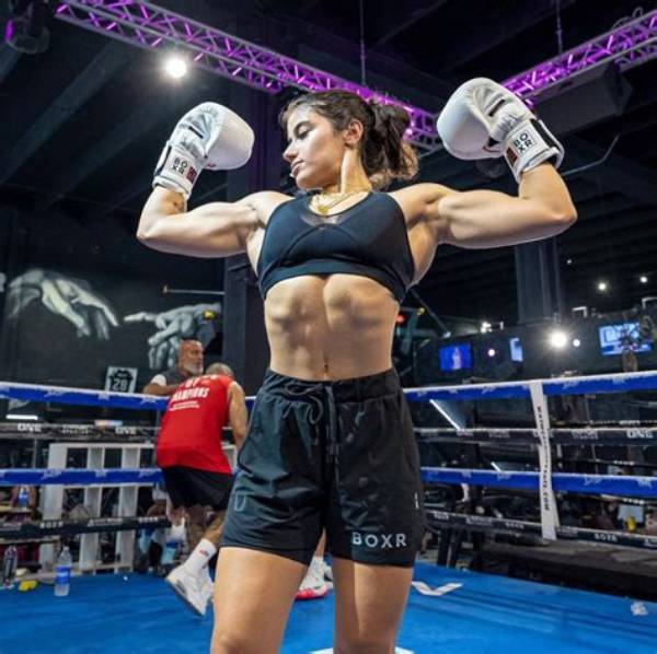 Sara Arias Height, Weight, Net Worth, Age, Birthday, Wikipedia, Who, Nationality, Biography