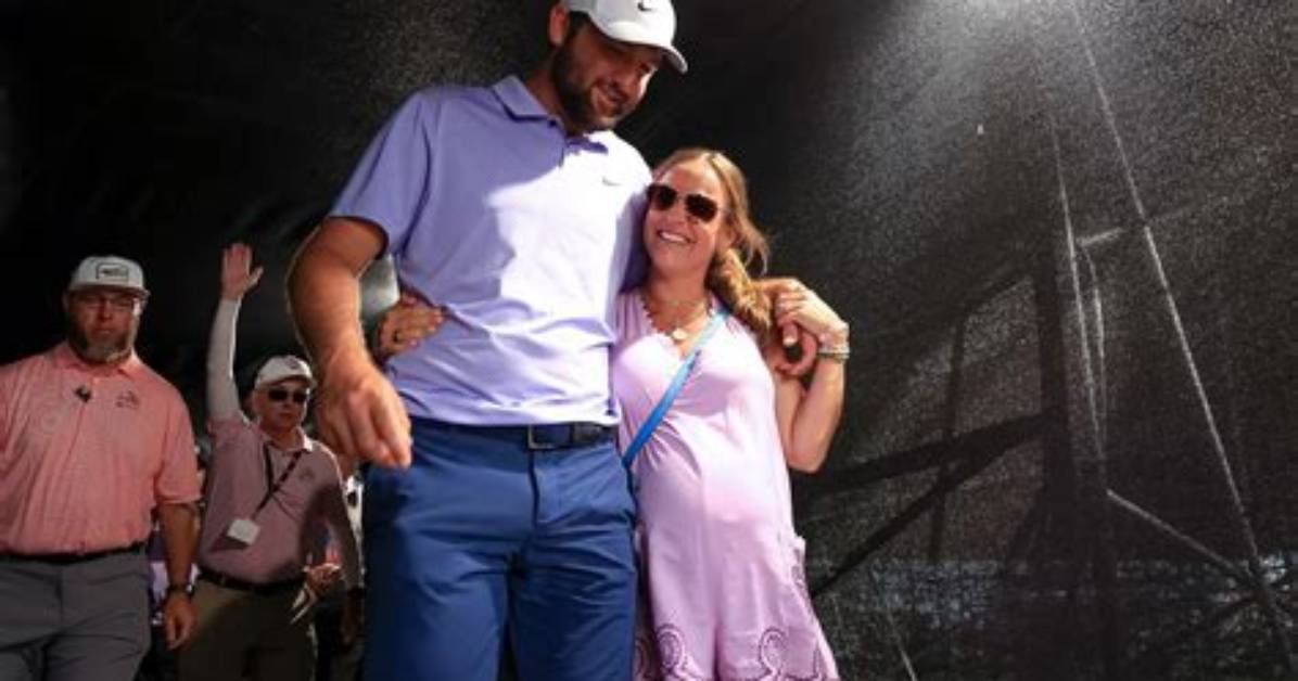 Scheffler's Pregnant Wife Announces Baby Bump | Golf News