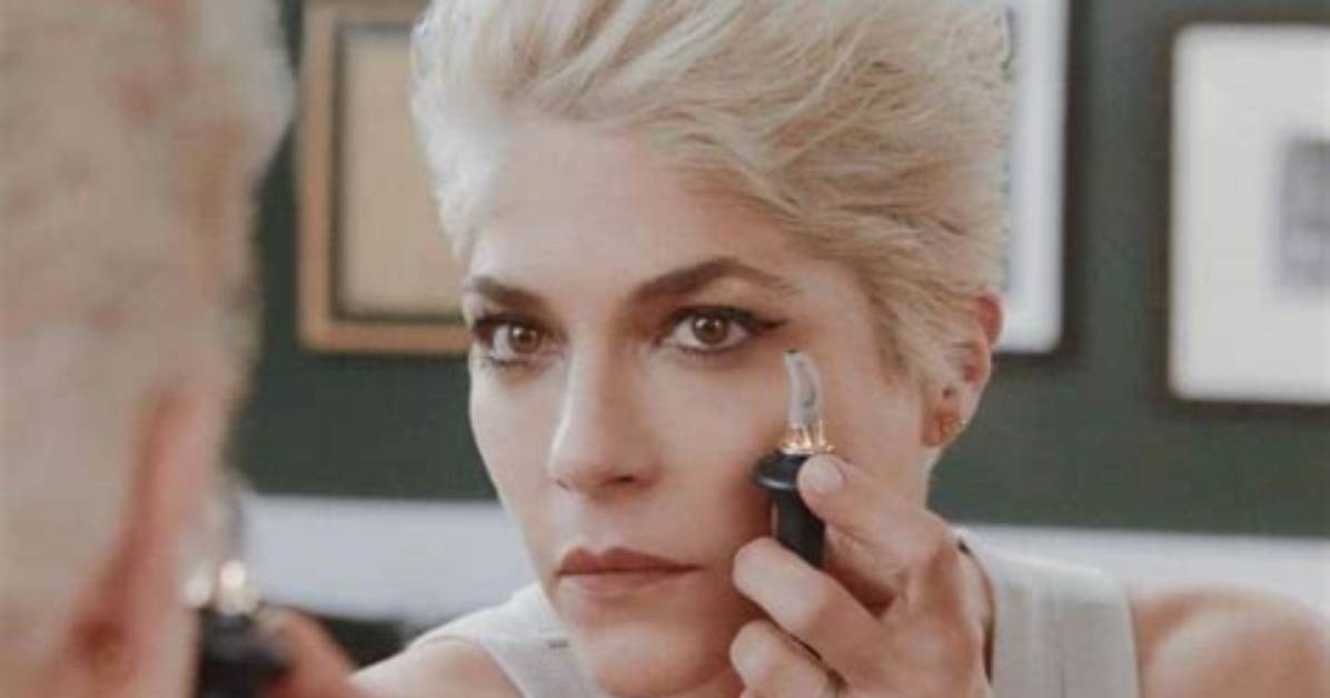 Selma Blair Says She ‘Stopped Looking in the Mirror’ After Ms Treatments: ‘Didn’t Miss It’