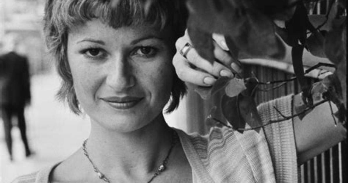 Stephanie Beacham Height, Weight, Net Worth, Age, Birthday, Wikipedia, Who, Instagram, Biography