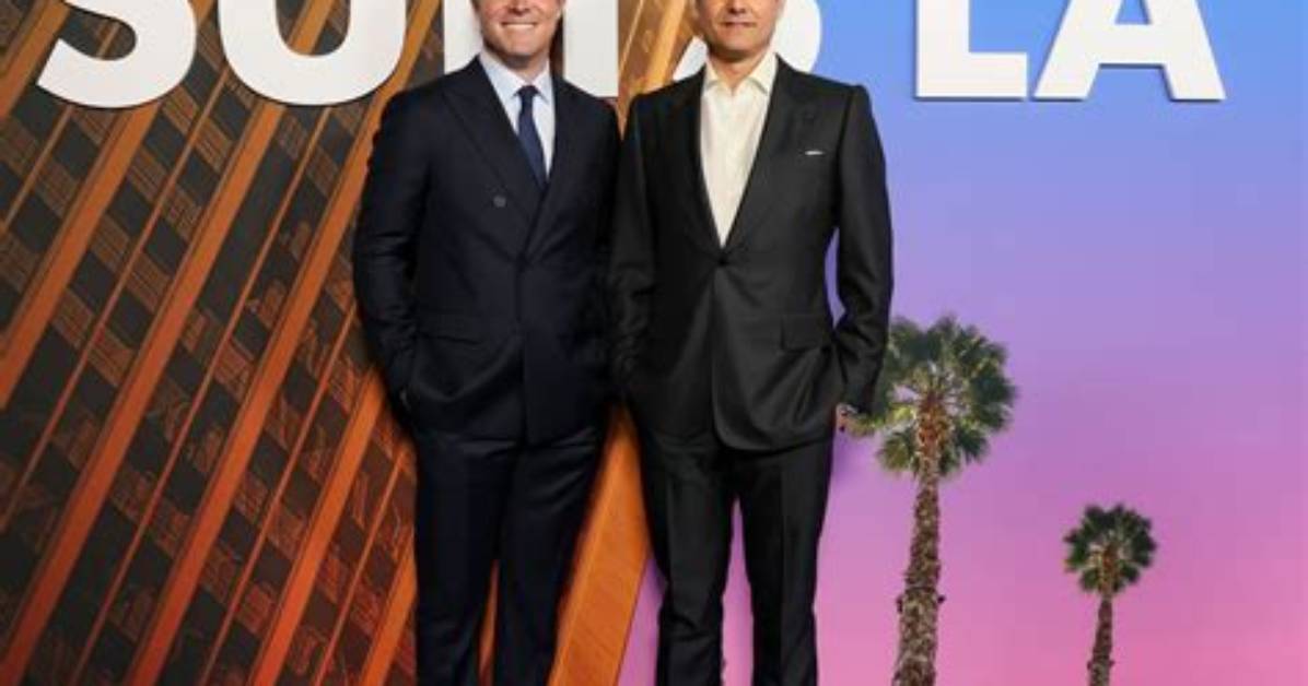 Thesuits Star: Stephen Macht's Suits Style