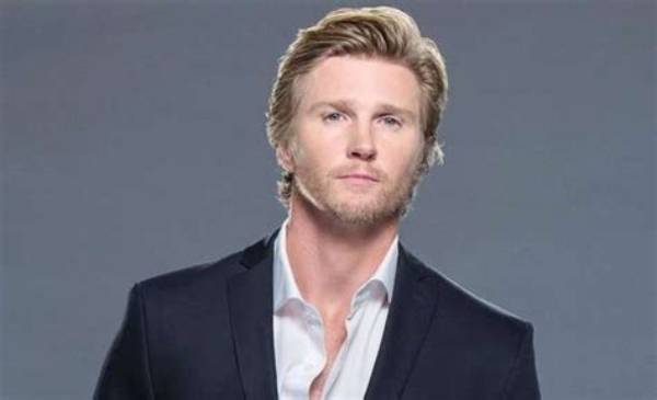 Trent Luckinbill Height, Weight, Net Worth, Age, Birthday, Wikipedia, Who, Nationality, Biography