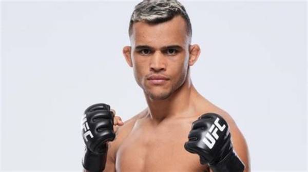 Ufc: Who Is Daniel Santos? Quick Facts to Know About the Fighter