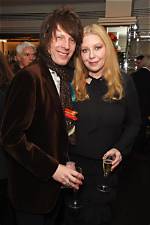 Uncover Bebe Buell's Towering Height