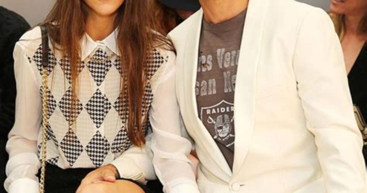 Uncovering the Age Gap: Anthony Kiedis' Girlfriend's True Year's Unveiled