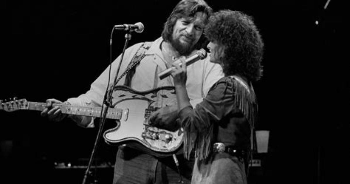 Unraveling the Mystery of Waylon Jennings Height in Feet