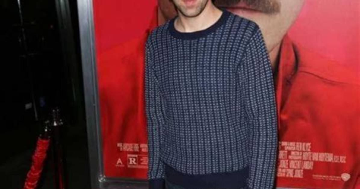 Unveiling Simon Helberg's Height: Surprising Insights and Revelations