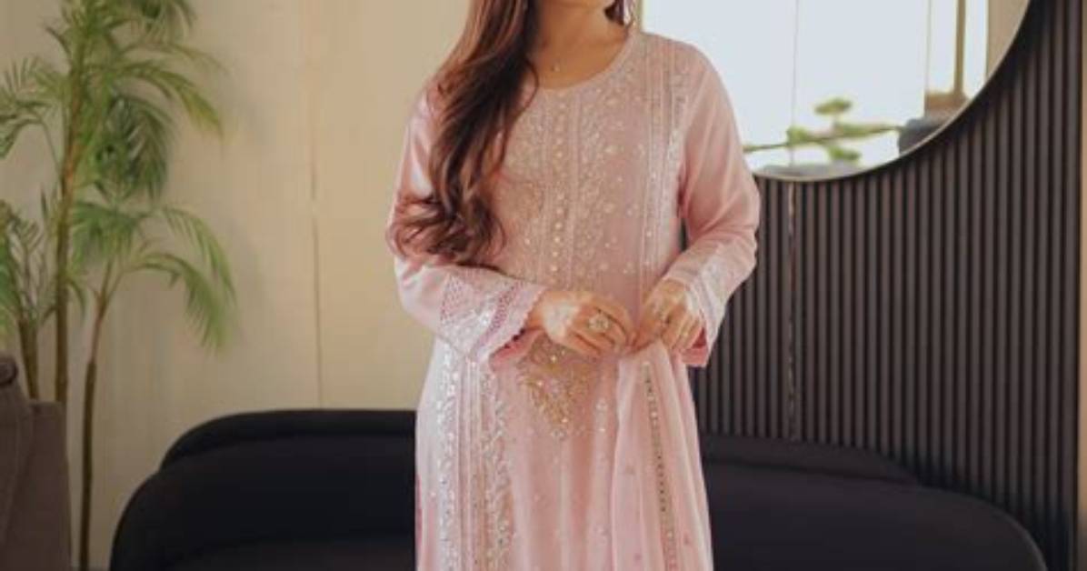 Unveiling the Allure of Rose Kashh: a Journey Through Art and Emotion