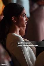Unveiling the Enigma of Deepika Padukone's Height
