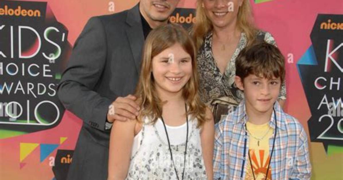 Unveiling the Family Life of John Leguizamo: Does He Have a Son?