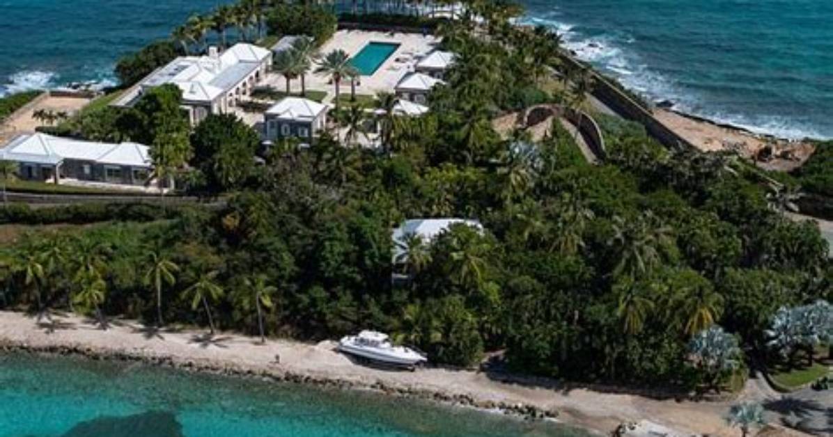 Unveiling the Mysterious Height of Jeffrey Epstein: Discoveries and Insights