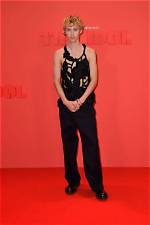 Unveiling Troye Sivan's Height: Insights and Surprises