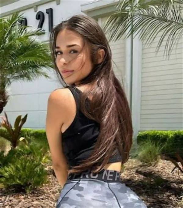 Verlyoficial Height, Weight, Net Worth, Age, Birthday, Wikipedia, Who, Nationality, Biography