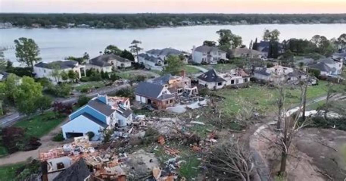 Virginia Beach Tornado Warning: Videos of Damage Circulate After Twister Touches River Road and Great Neck