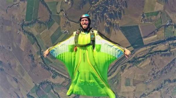 What Happened to Chris Byrnes? Green Flying Dude Death After Wingsuit Failure