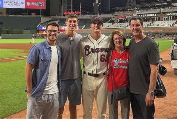 Who Are Jonathan and Carrie Fried? Meet Max Fried Parents and Family