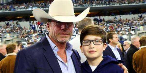 Who Are Taylor Sheridans Parents? Taylor Sheridan Biography, Parents Name, Nationality and More