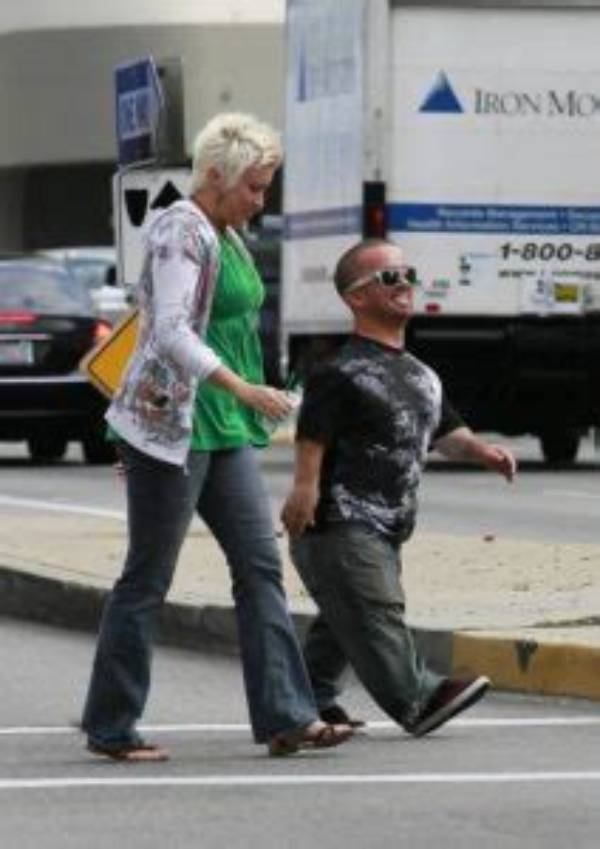 Who Is Cassandra Brett? Wee Man Wife or Girlfriend – Are They Married?