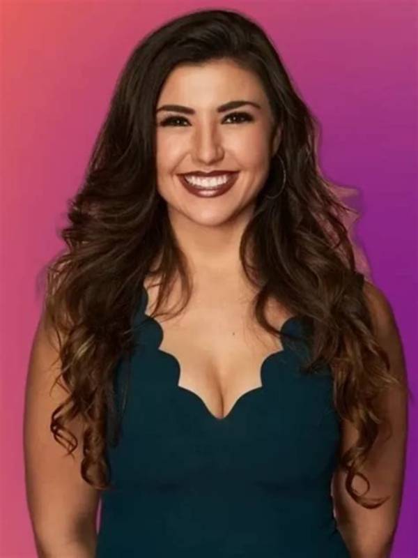Who Is Jessica Gumbert from Love Is Blind? Age Wikipedia and Net Worth