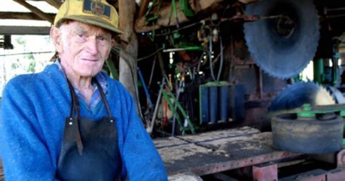 Who Is Ralph Affleck Sawmill & What Happened to Him? Details About His Tour & Family as New About His Passing Surfaces