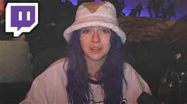 Who Is Twitch Streamer Justaminx? Real Name, Age, Boyfriend
