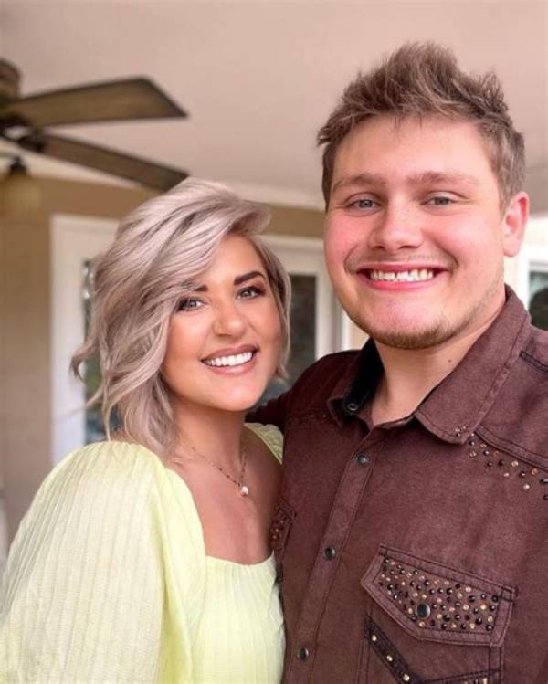 Zachariah Smith American Idol Wife Age and Children